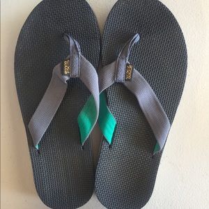 Teva size 8 Sandals